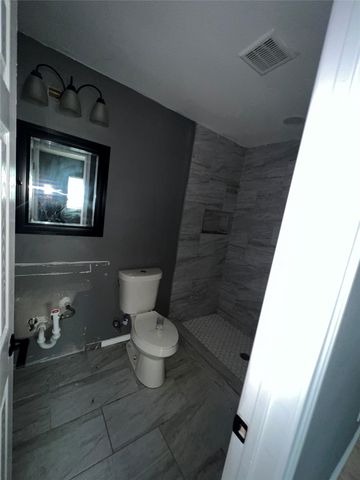 3116 6th Avenue, Fort Worth, TX 76110