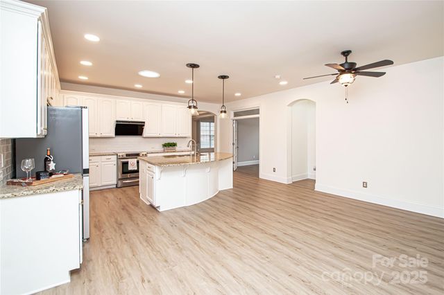 7900 Honey Fig Road, Charlotte, NC 28277