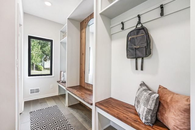 2335 Elinor Lane Se 4B, East Grand Rapids, MI 49506