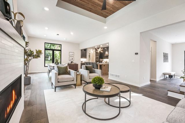 2335 Elinor Lane Se 4B, East Grand Rapids, MI 49506