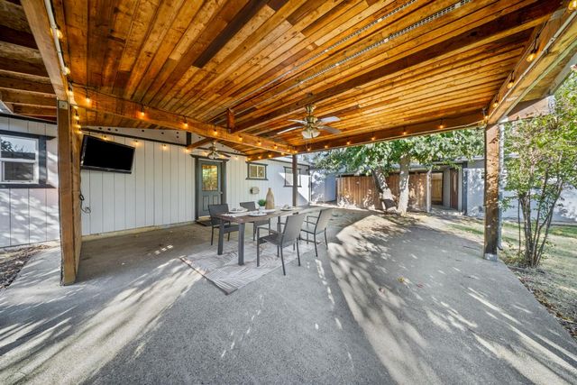 5556 Joan Way, Loomis, CA 95650