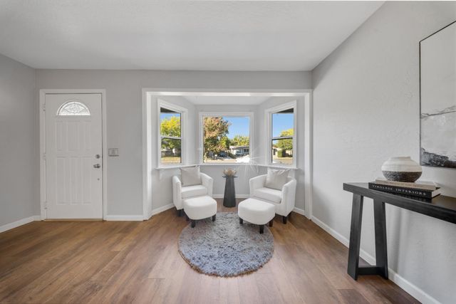5556 Joan Way, Loomis, CA 95650