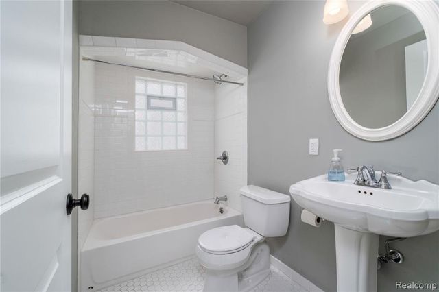 537 Bird Avenue, Birmingham, MI 48009