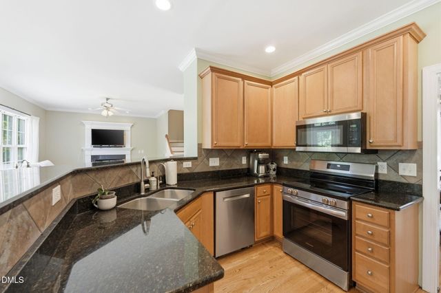 5816 Acorn Knoll Place, Mebane, NC 27302