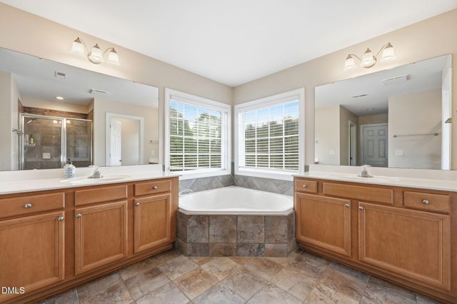 5816 Acorn Knoll Place, Mebane, NC 27302
