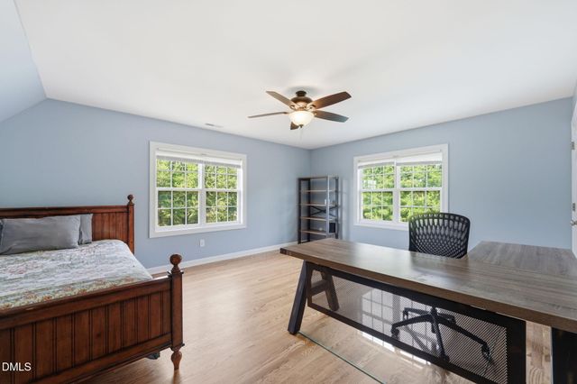 5816 Acorn Knoll Place, Mebane, NC 27302