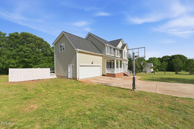 5816 Acorn Knoll Place, Mebane, NC 27302