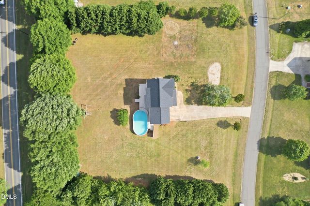 5816 Acorn Knoll Place, Mebane, NC 27302