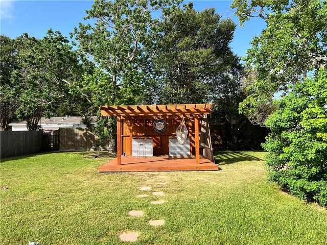 6049 Orms Dr, Corpus Christi, TX 78412