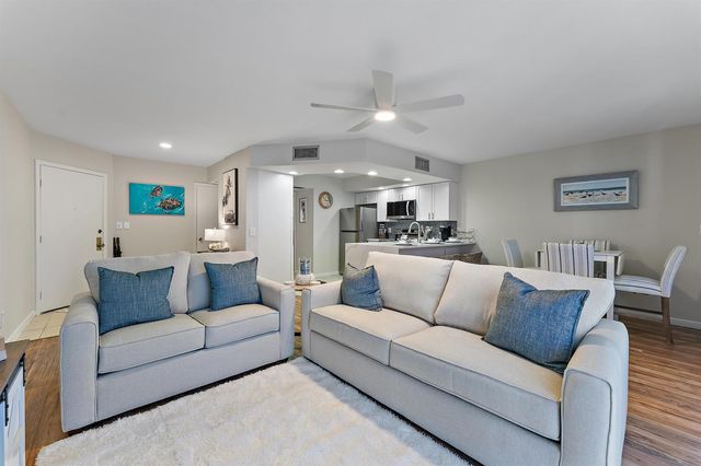 1605 S US Highway V6-104, Jupiter, FL 33477