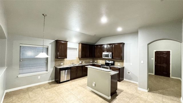 6440 Parkstone Way, Dallas, TX 75249