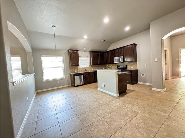 6440 Parkstone Way, Dallas, TX 75249