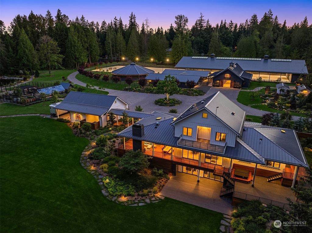 Image 1 of property listing at 22205 W Lost Lake Road, Snohomish, WA 98296