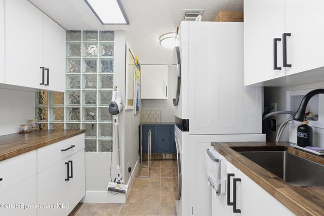 300 S Sykes Creek Parkway 201, Merritt Island, FL 32952