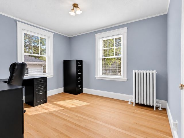 48 Hawthorn Rd, Milton, MA 02186