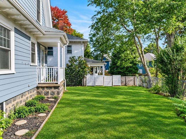 48 Hawthorn Rd, Milton, MA 02186