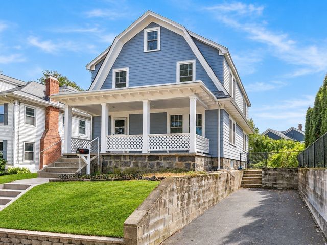 48 Hawthorn Rd, Milton, MA 02186
