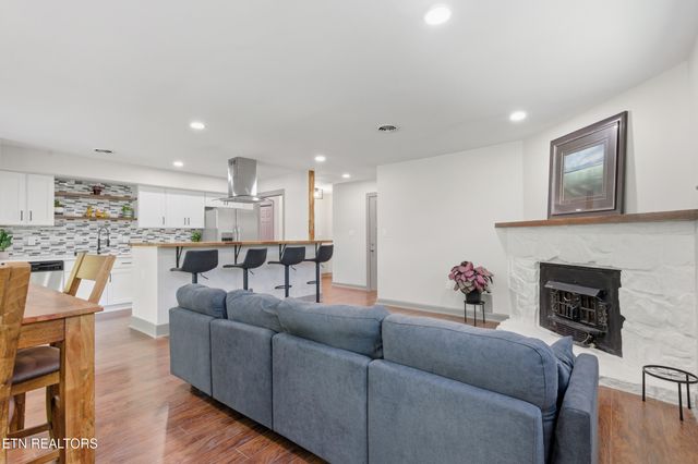 6500 Westside Drive, Knoxville, TN 37909