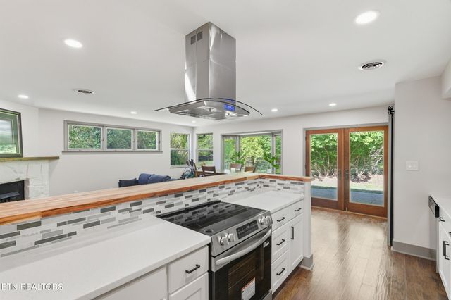 6500 Westside Drive, Knoxville, TN 37909