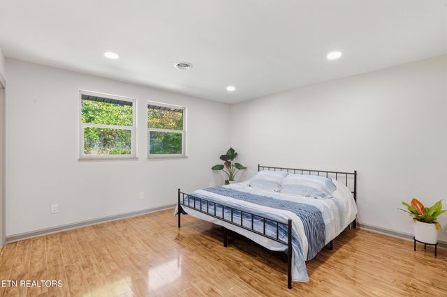 6500 Westside Drive, Knoxville, TN 37909