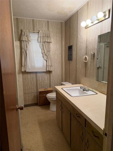 1532 Sunny Acres, Winnie, TX 77665