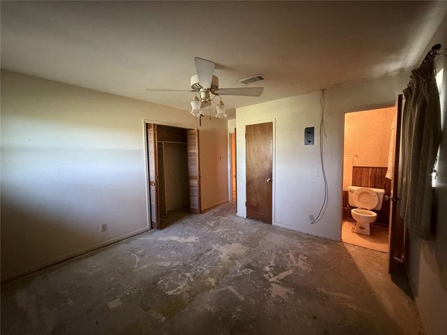 1532 Sunny Acres, Winnie, TX 77665