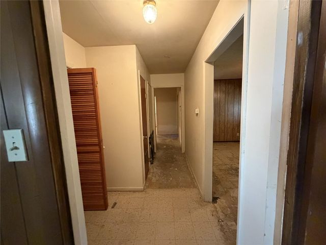 1532 Sunny Acres, Winnie, TX 77665