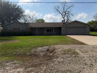 1532 Sunny Acres, Winnie, TX 77665