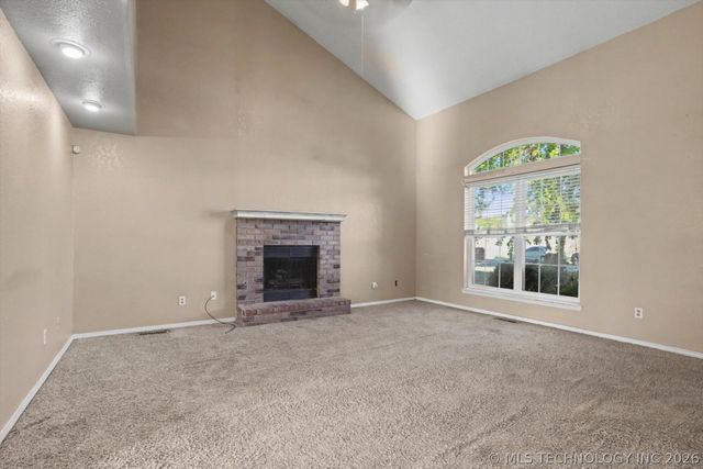 813 E Indianapolis Street, Broken Arrow, OK 74012