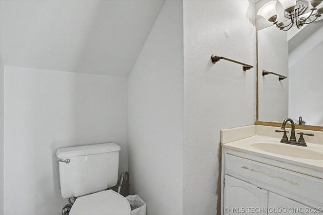 813 E Indianapolis Street, Broken Arrow, OK 74012