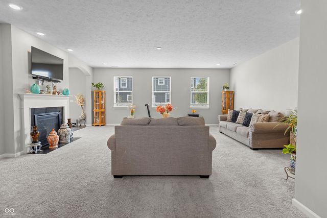 5839 Altar Bell Circle, Greenwood, IN 46143