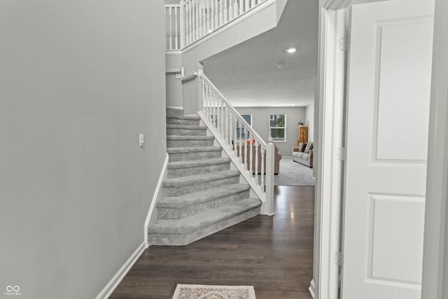 5839 Altar Bell Circle, Greenwood, IN 46143