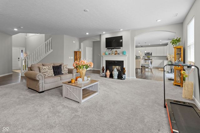 5839 Altar Bell Circle, Greenwood, IN 46143