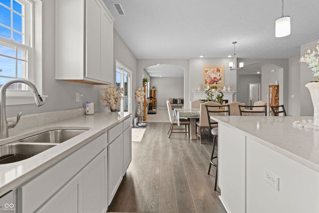5839 Altar Bell Circle, Greenwood, IN 46143
