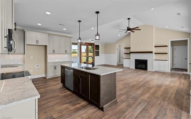 132 GreenHill Road, Mocksville, NC 27028