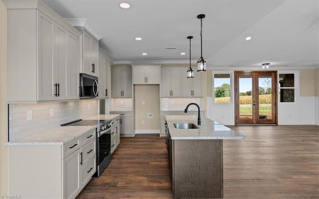 132 GreenHill Road, Mocksville, NC 27028