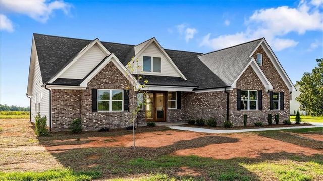 132 GreenHill Road, Mocksville, NC 27028