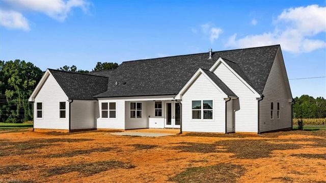 132 GreenHill Road, Mocksville, NC 27028