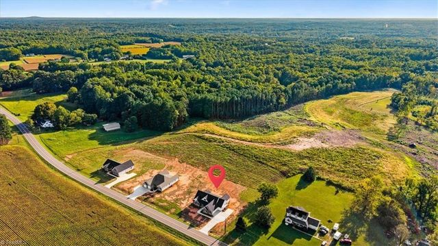 132 GreenHill Road, Mocksville, NC 27028