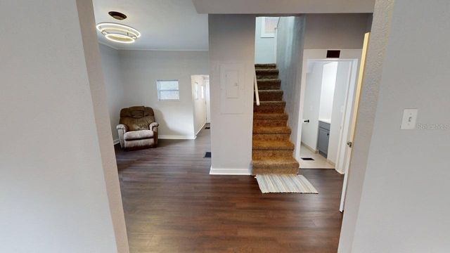 112 S CHANDLER AVENUE, Deland, FL 32724