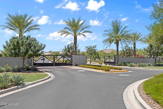 2300 E RIDGEWOOD Lane, Gilbert, AZ 85298