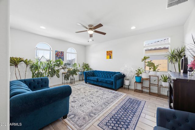 2300 E RIDGEWOOD Lane, Gilbert, AZ 85298