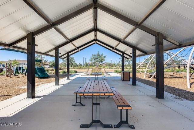 2300 E RIDGEWOOD Lane, Gilbert, AZ 85298