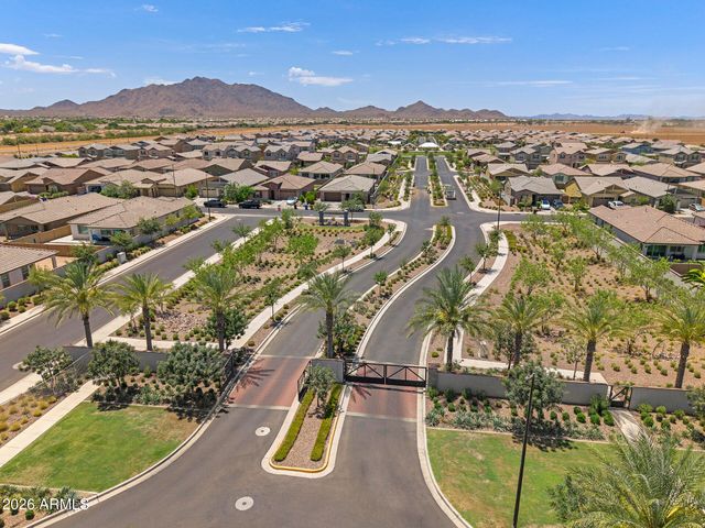 2300 E RIDGEWOOD Lane, Gilbert, AZ 85298