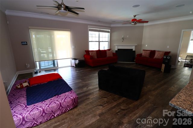 109 E Americana Drive, Mooresville, NC 28115