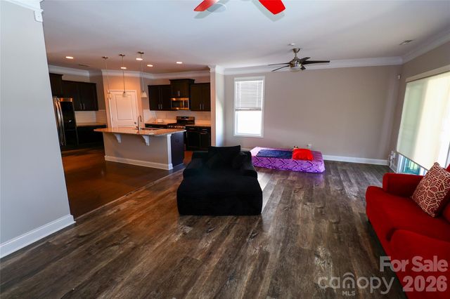 109 E Americana Drive, Mooresville, NC 28115