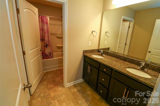 109 E Americana Drive, Mooresville, NC 28115