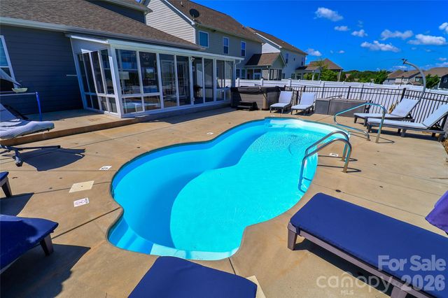 109 E Americana Drive, Mooresville, NC 28115