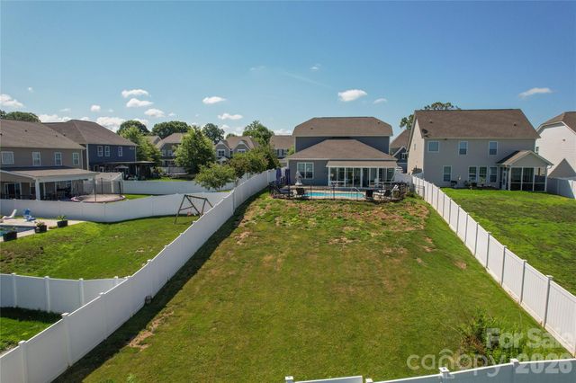 109 E Americana Drive, Mooresville, NC 28115
