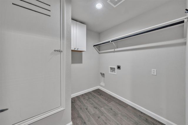 1014 W Archer Street, Jacksboro, TX 76458